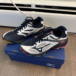 MIZUNO volleyball wave lightning z3 womens size 6
